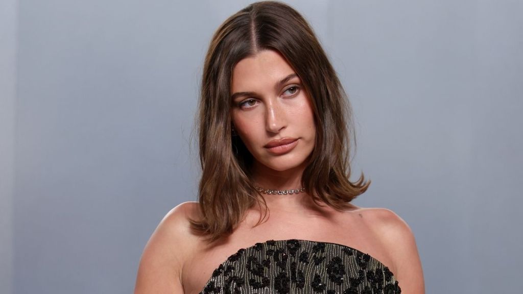 Hailey Bieber's Son Jack Is His Dad Justin's Twin in Rare Photo