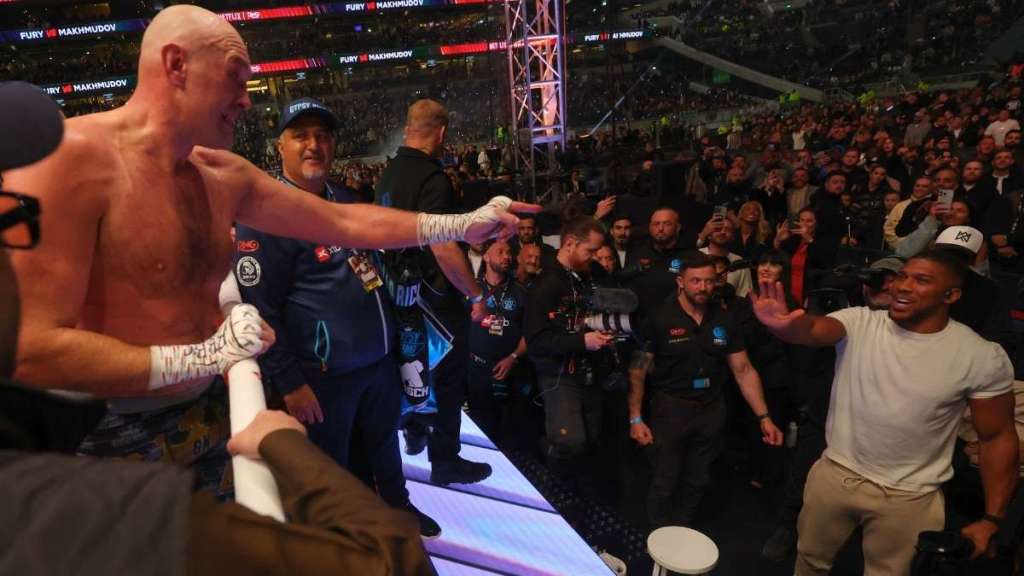 Tyson Fury Only Wants Anthony Joshua as His Opponent After Boxing Return