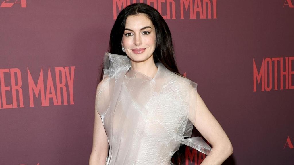 Anne Hathaway's Fully Sheer Lever Couture Dress Has Ridiculously High Slit