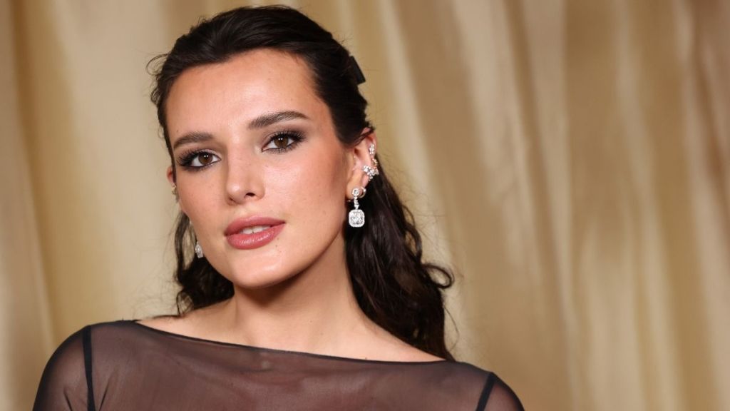 Bella Thorne Uses Her Hand as a Top in NSFW Photo