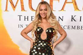 Beyoncé's Corseted Mini Boasts Super Bold Neckline for Cecred Event