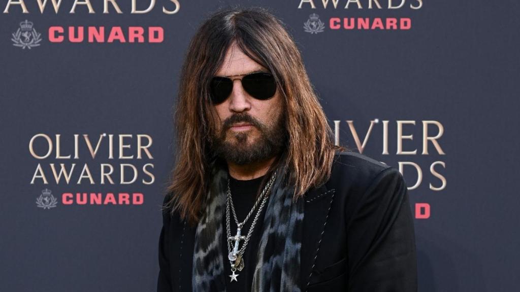 Billy Ray Cyrus Defends Performing for Both Democratic & Republican Presidents