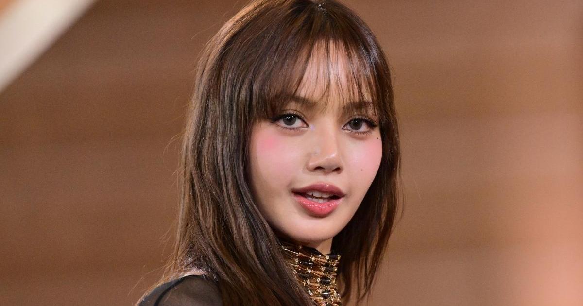 Blackpink Lisa's Bikini Look Boasts Dangerously Daring Cutouts After Birthday