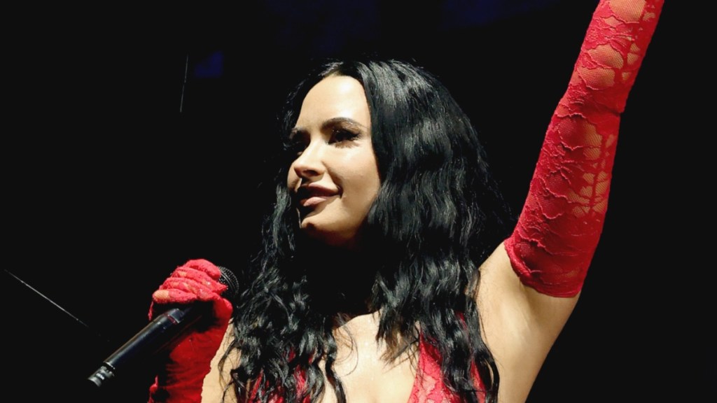 Demi Lovato Gives a Peek of Thong in Extremely Low-Waisted Jeans