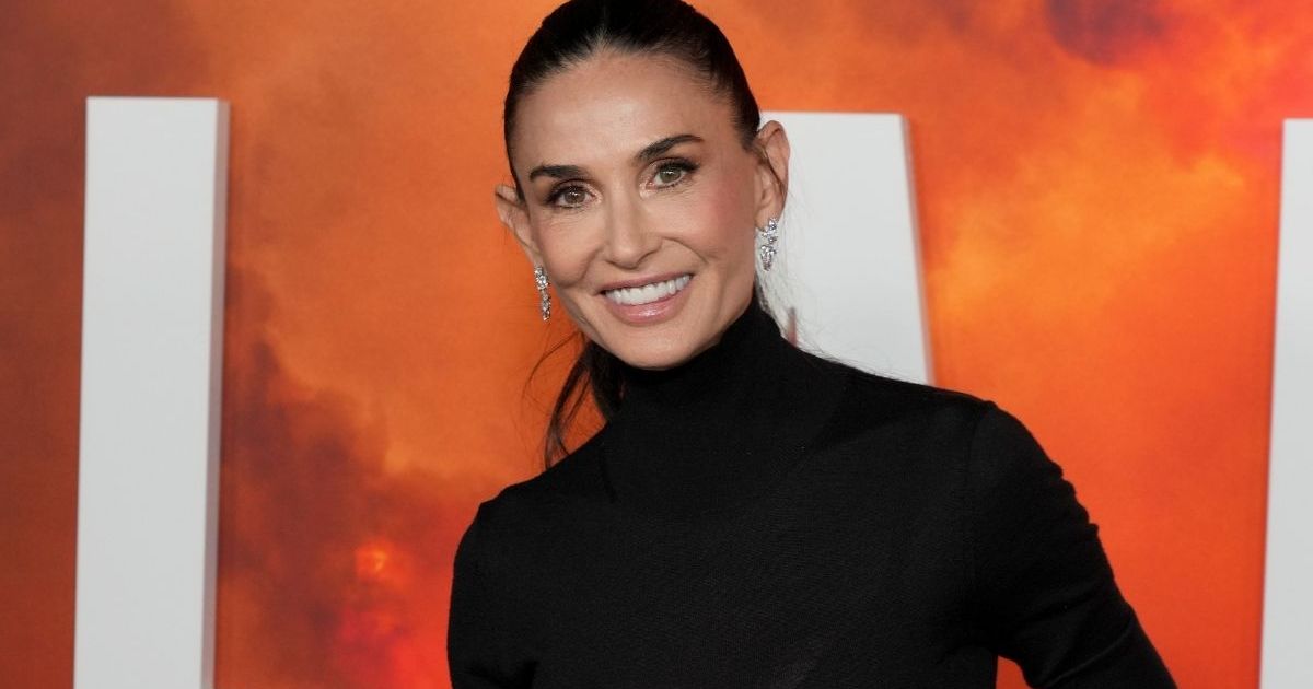 Demi Moore’s See-Through Carolina Herrera Top & Skirt Look&hellip;