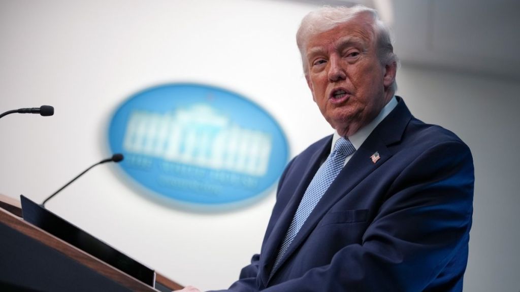 Donald Trump 'Didn't Believe' His Own 2020 Election Claims, Says Chris Christie