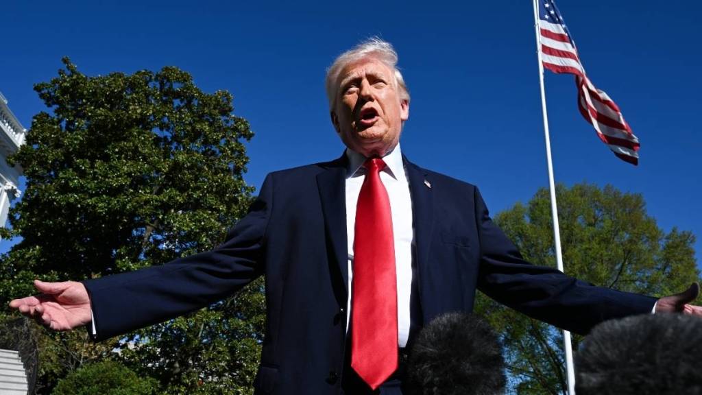 Donald Trump Wants to Put His Name on Penn Station, Report Suggests