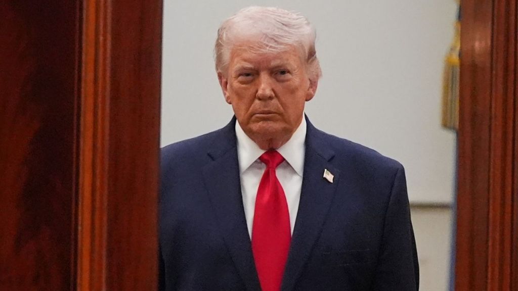 Donald Trump Likely in 'Panic Mode' After F-15 Strike, Says John Bolton