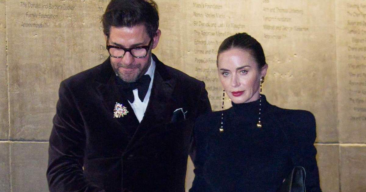 Emily Blunt’s Skirt Boasts Eyebrow-Raising High-Slit for TDWP 2 Party