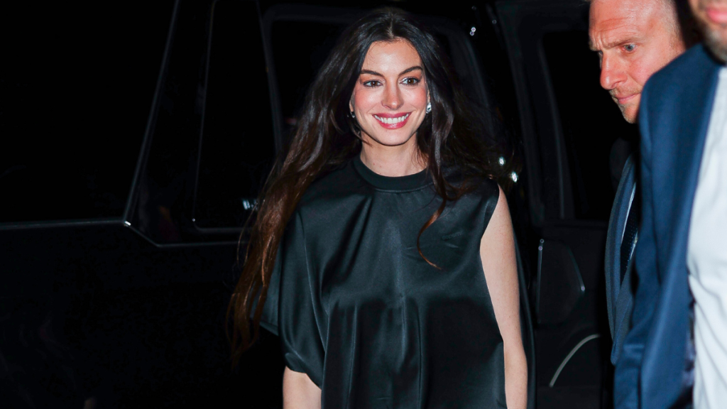 Anne Hathaway’s $850 Coperni Micro Minidress Is Draped Goodness