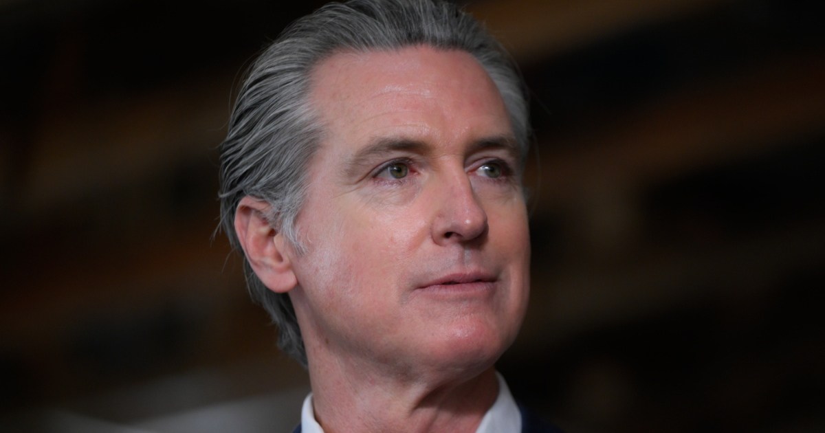 Gavin Newsom Makes 2-Word Remark After Donald Trump Appears&hellip;
