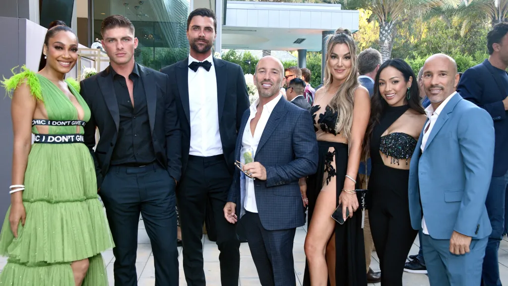 Netflix Hosts Open House Cocktail Party Celebrating Their Real Estate And Home Renovation Unscripted Series