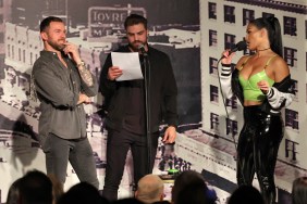 Brie and Nikki Bella Host a Live Edition of SiriusXM's The Bellas Podcast in Phoenix, AZ