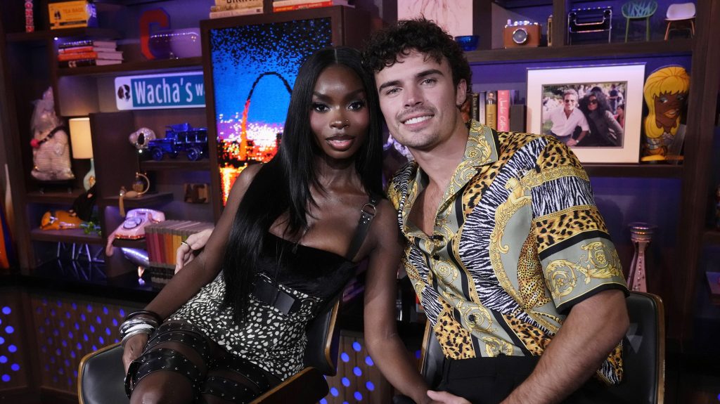 Olandria Carthen, Nic Vansteenberghe