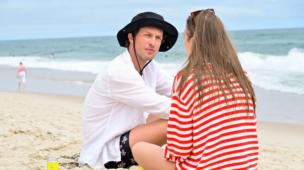 Summer House - Season 10 Ben Waddell and Amanda Batula