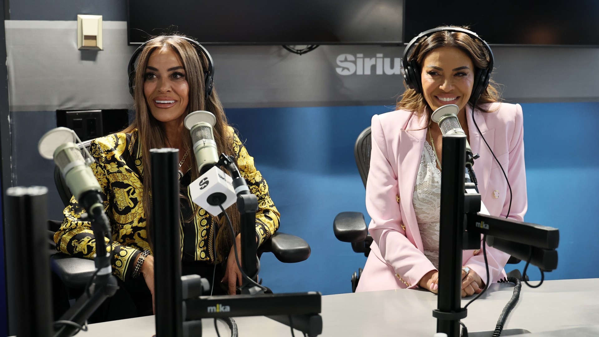 Dolores Catania & Liz McGraw Throw Shade at Ashley - Reality Tea