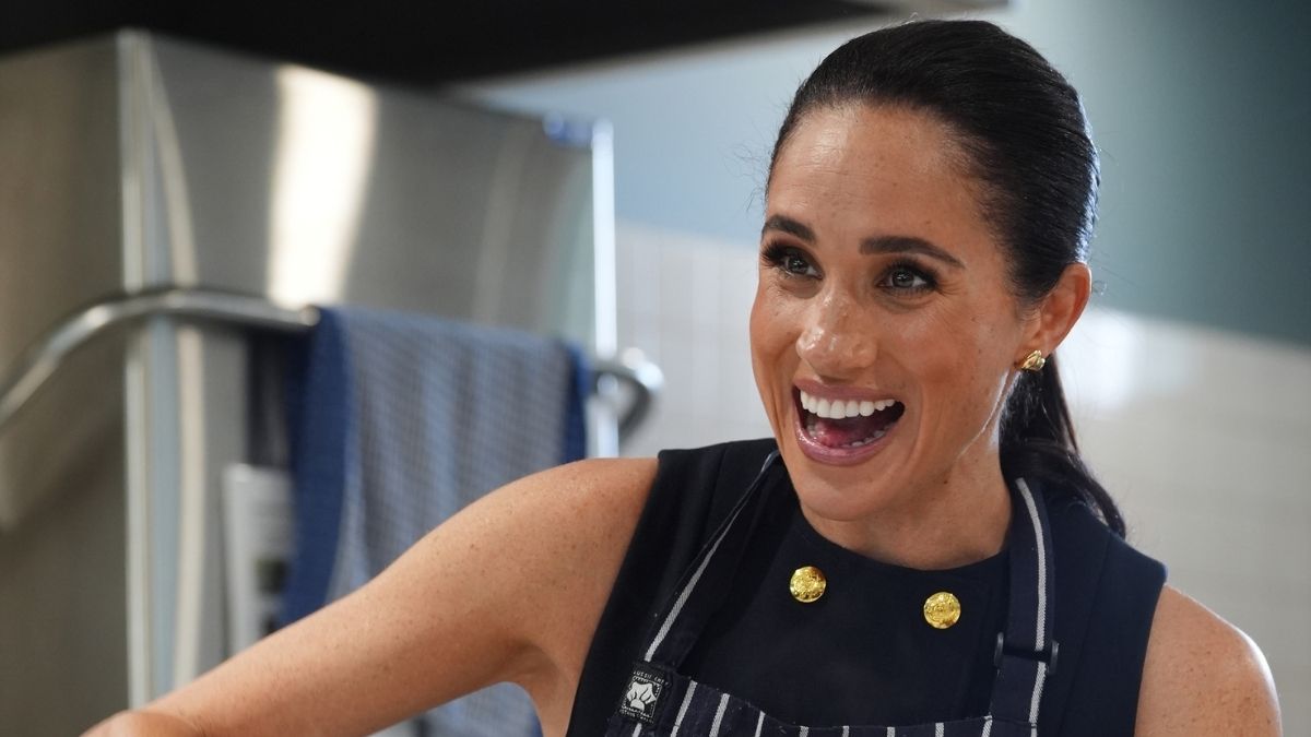 Meghan Markle Shrugs off Royal Title on Australia Tour â Report - Reality Tea