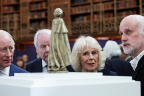 New Queen Elizabeth statue