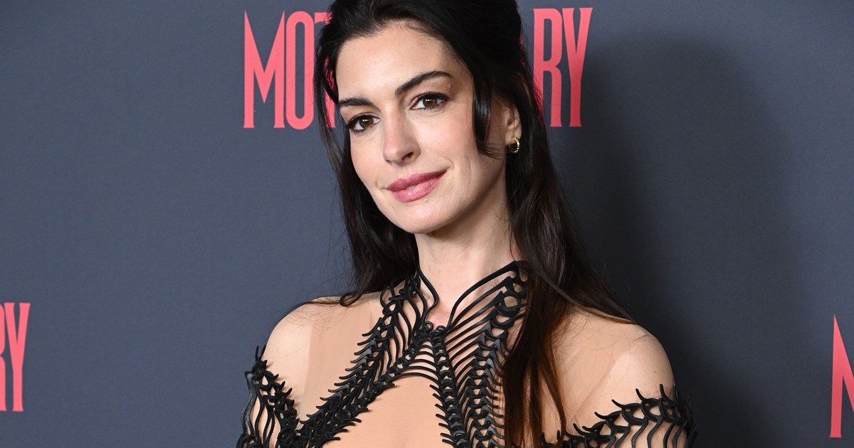 Anne Hathaway Goes Topless Over Chanel Leather Pants for Vogue Australia