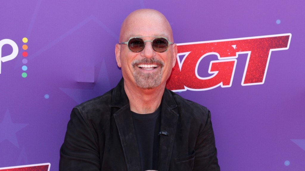 Howie Mandel apology Kelly Ripa