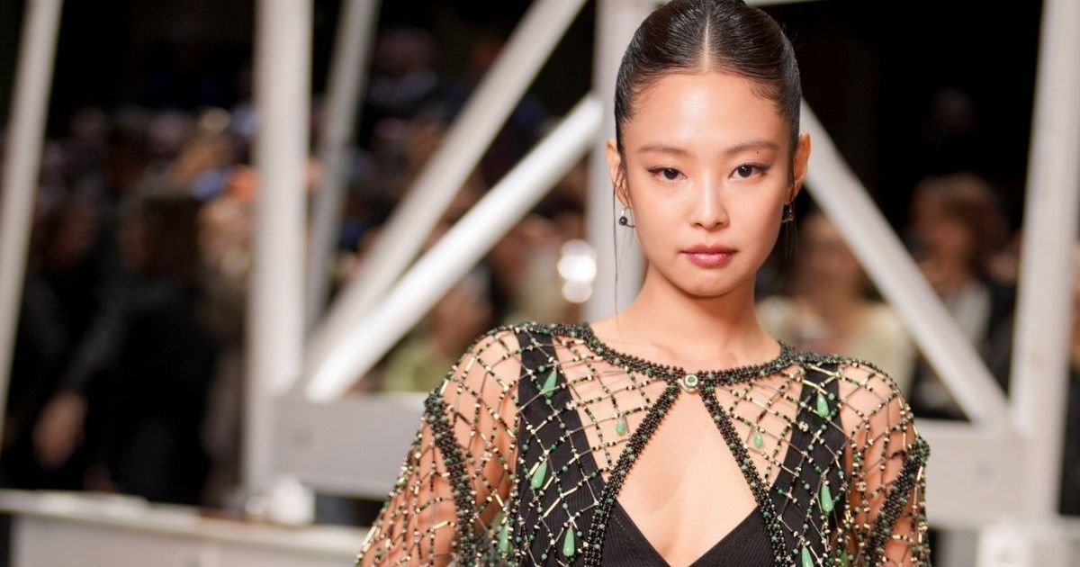 BLACKPINK’s Jennie’s Backless Crochet Cover-Up Comes With a Sheer Twist for Frankies Bikinis