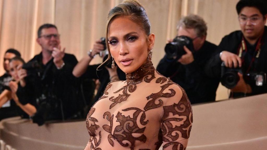 Jennifer Lopez Rocks Bedazzled Bikini Top & Leather Pants From The Blonds