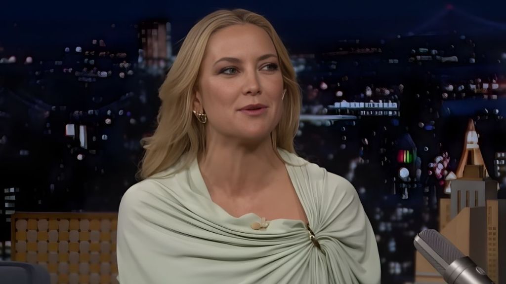Kate Hudson Spills Son Might Just Be Family's 1st College Graduate