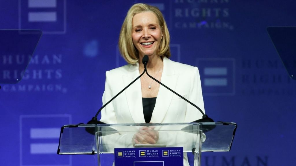 Lisa Kudrow Says No One Cared About Her Role in 'Friends'