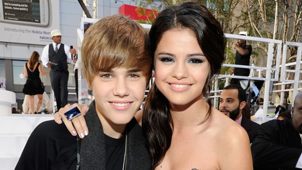 Viral Selena Gomez & Justin Bieber Coachella Post Branded 'Fake News'