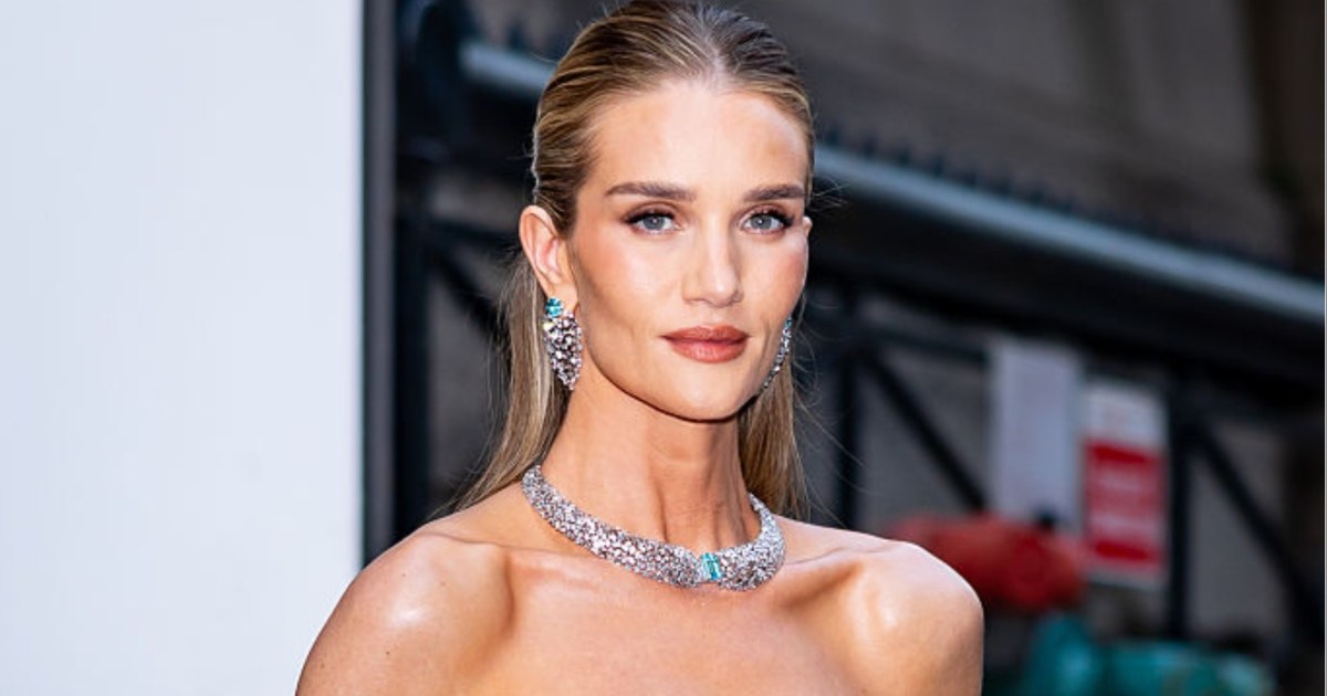 Rosie Huntington-Whiteley's The New Arrivals Gown Has a Super High Slit