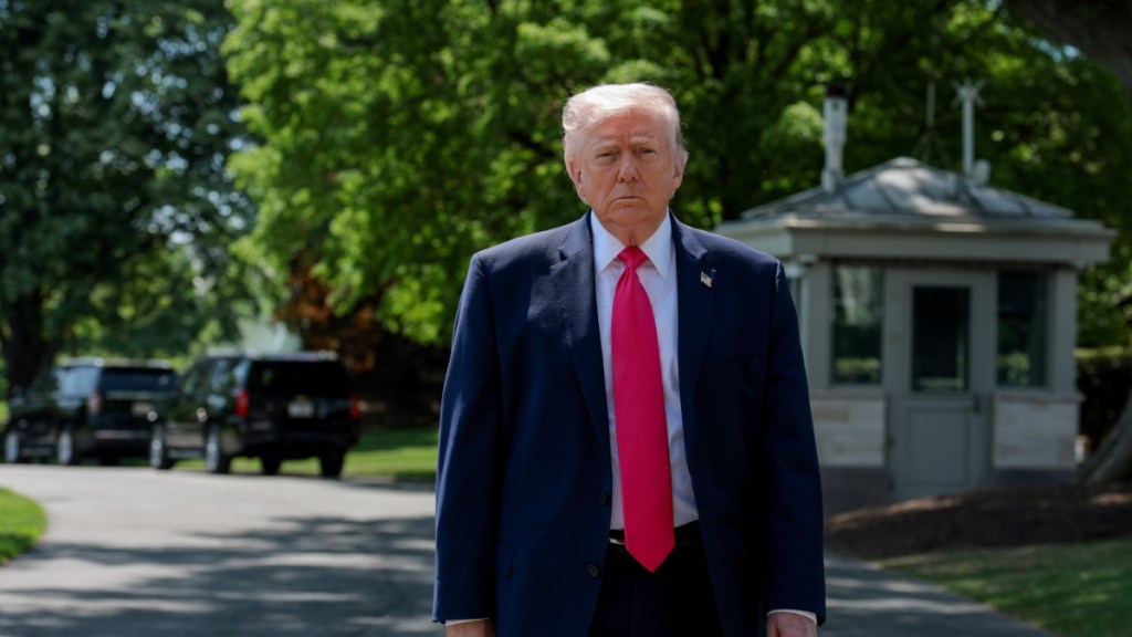 Oil Prices Sees Major Change After Donald Trump's Iranian Ship Announcement