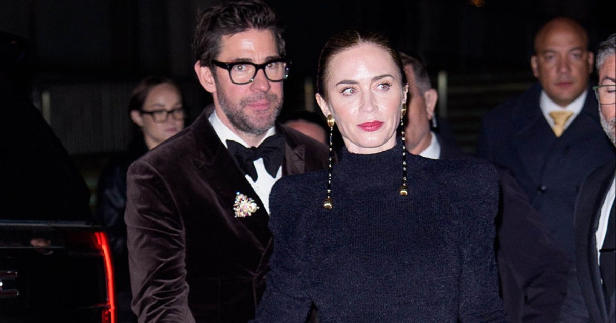 Emily Blunt’s Balmain Wrap Skirt Boasts a Dangerously High&hellip;