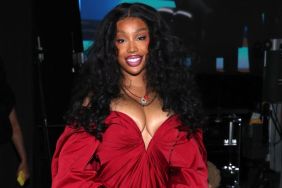 SZA’s Knitted Skirt Is So Tiny, It’s Practically a Belt