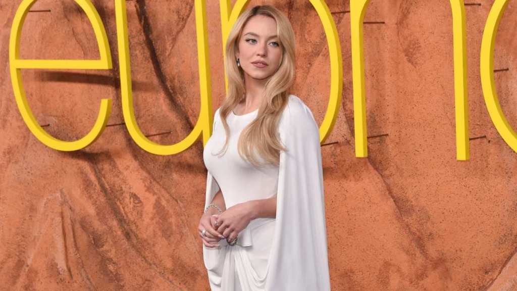 Sydney Sweeney's Pierre Cardin Micro Minidress Has a Show-Stopping Cape