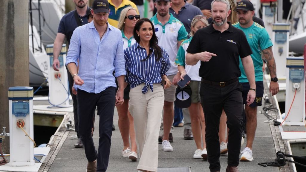 Meghan Markle & Prince Harry's Body Language Was Contrasting — Expert