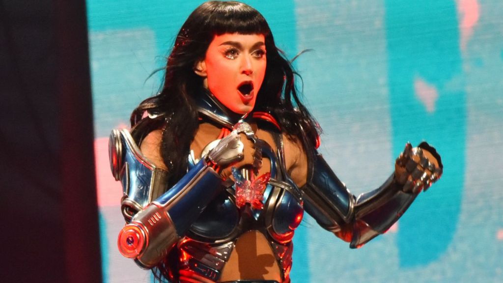 Katy Perry's Daring Nue Bralette Works as Bedazzled Top for Rome Concert