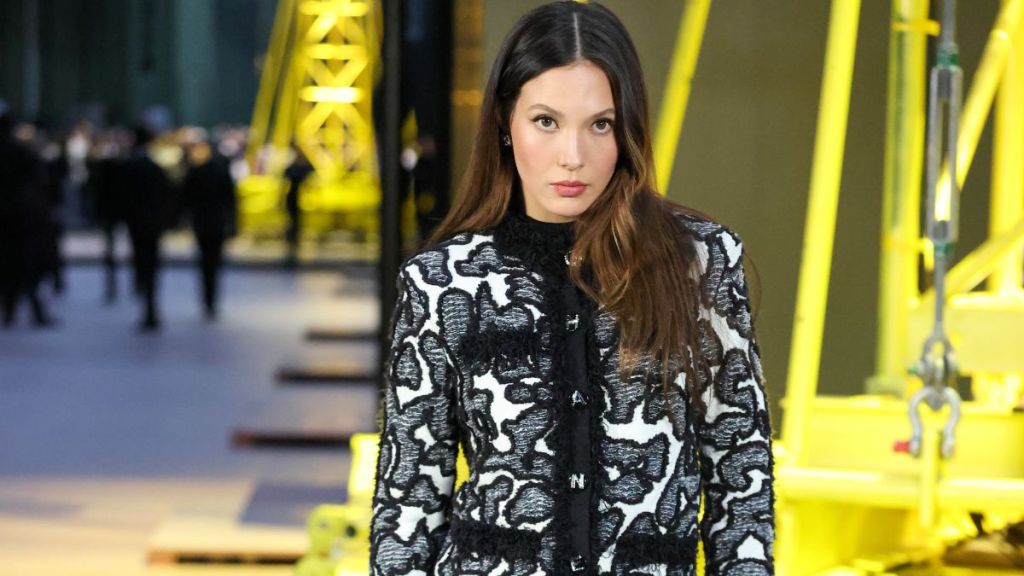 Eileen Gu’s Swimsuit Photos Are a Total Slay as She Takes a Ski Trip