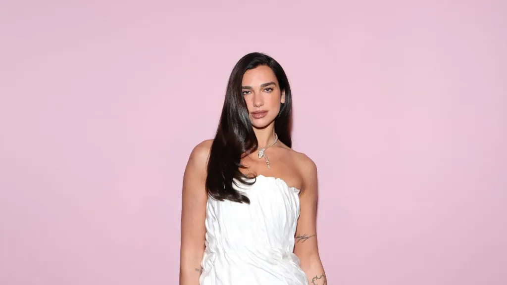 Dua Lipa’s Workout Selfie in Crop Top Is as Bold as It Gets After Safari Trip