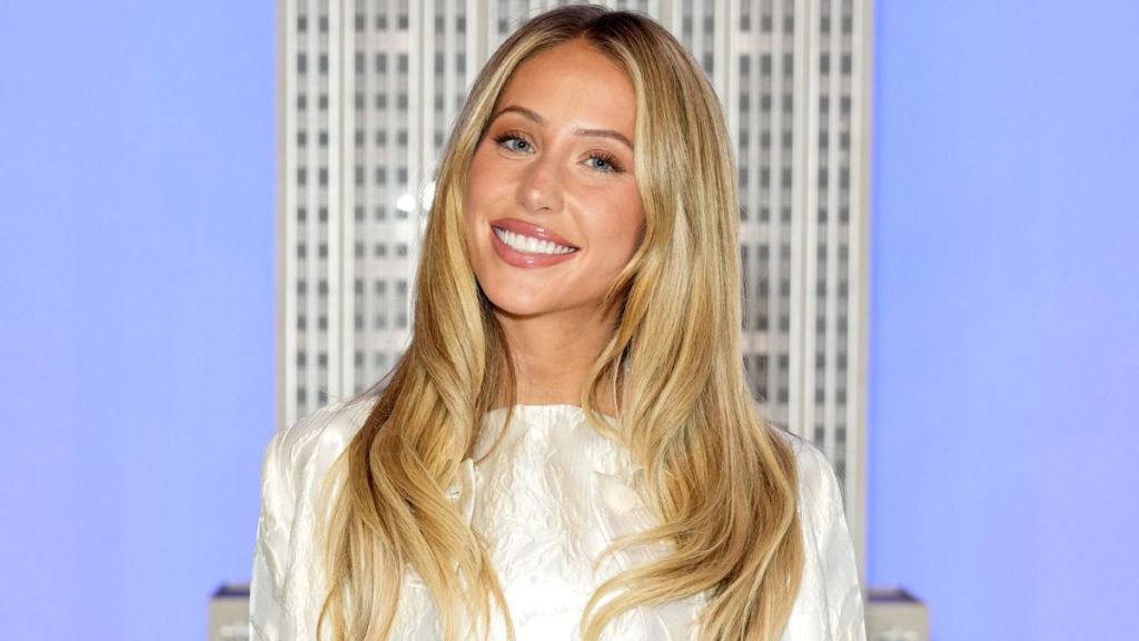 Alix Earle’s Bra Top Look Is Too Bold To Scroll Past in New Shoot