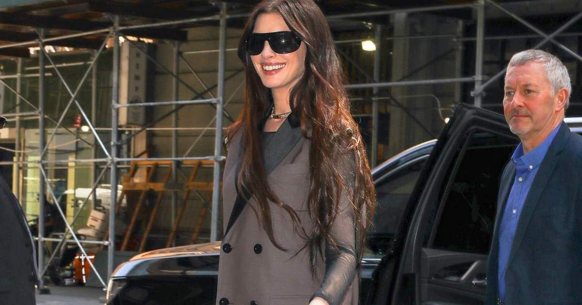 Anne Hathaway’s Dolce & Gabbana Pants Couldn’t Possibly Be More Sheer