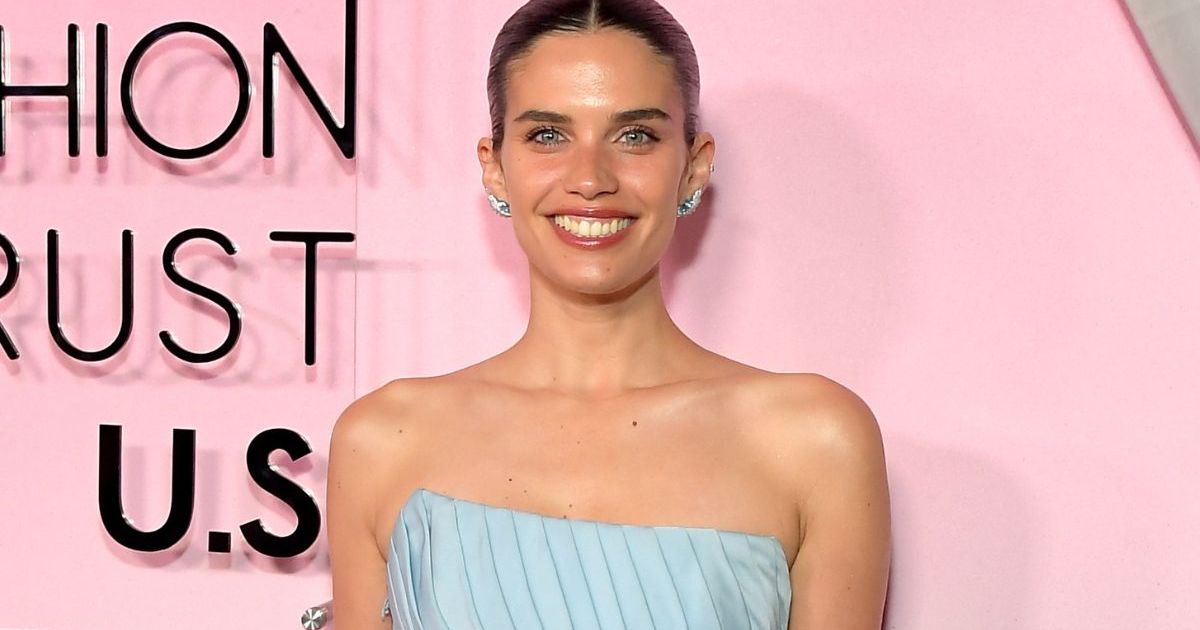Sara Sampaio Is a Gift in Tony Ward Corset Gown With Endless Cutouts