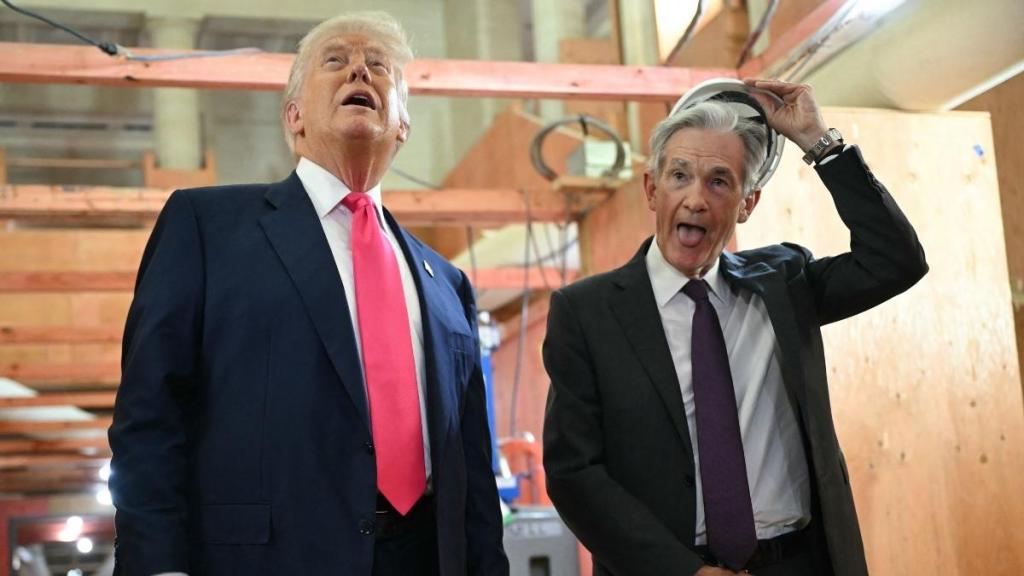 Donald Trump Sends Major Threat to Jerome Powell