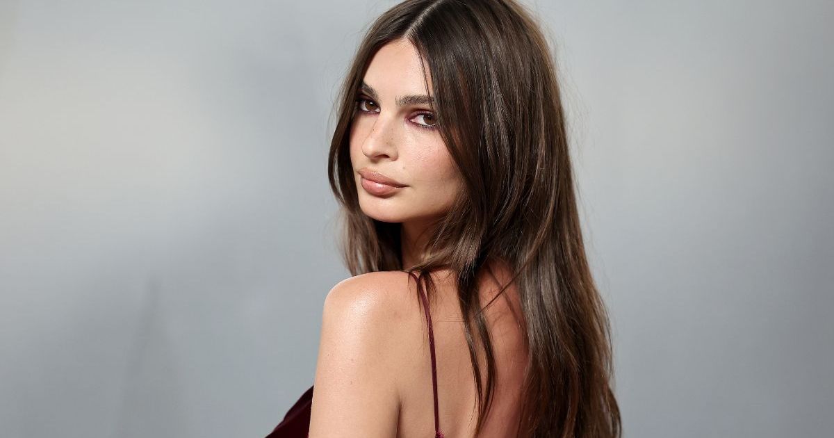 Emily Ratajkowski Soaks up the Sun in Strapless Top on Japan Vacation