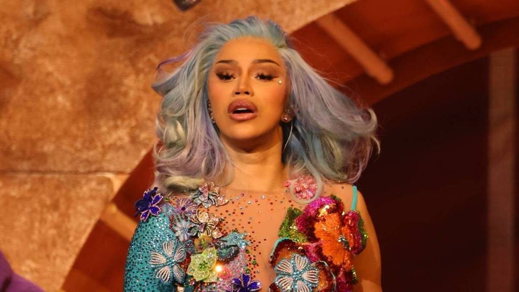 Cardi B’s Atelier Biser Bodysuit Look Is Dramatic in More Ways Than One