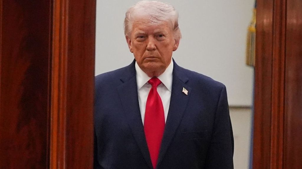 Donald Trump Makes Bold Claims About What God Is Thinking