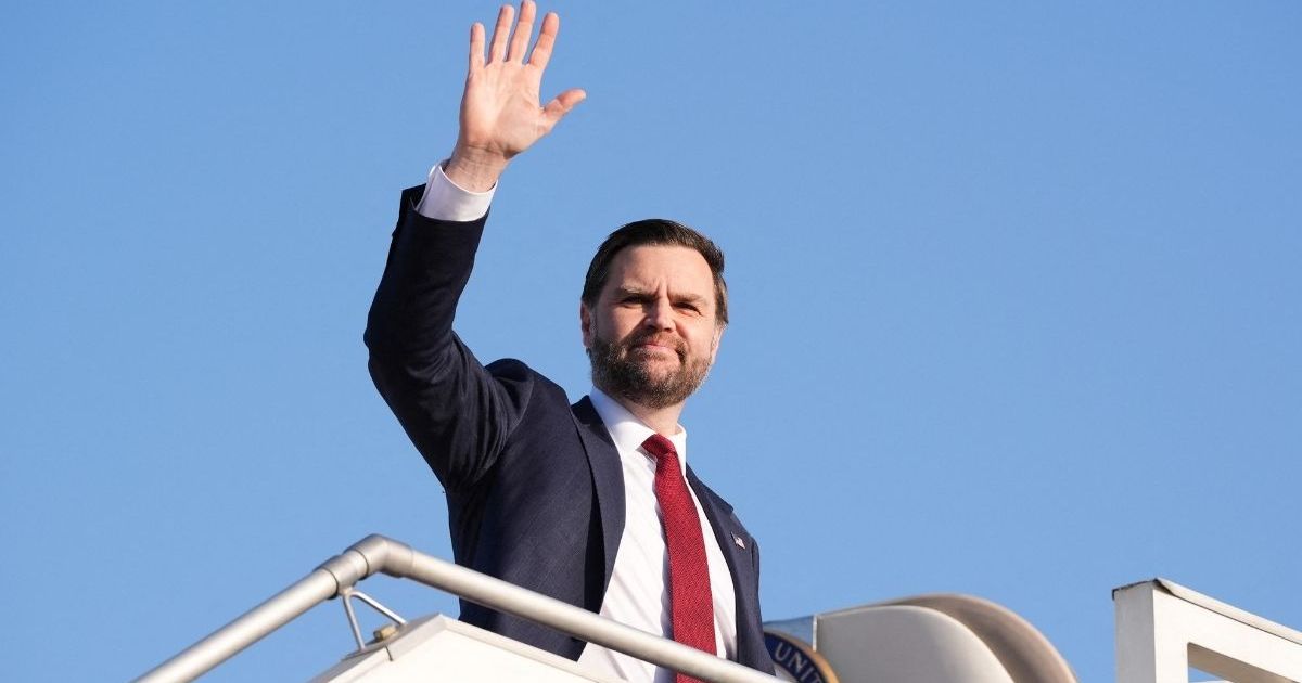 JD Vance Heckled During TPUSA Event While Talking About Pope…