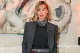 Margot Robbie's Chanel Dress Gets Diamond & Sapphire Brooch Upgrade