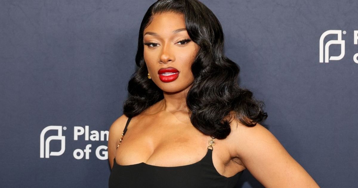 Megan Thee Stallion’s Sheer Backless Dress Held by Just 2&hellip;