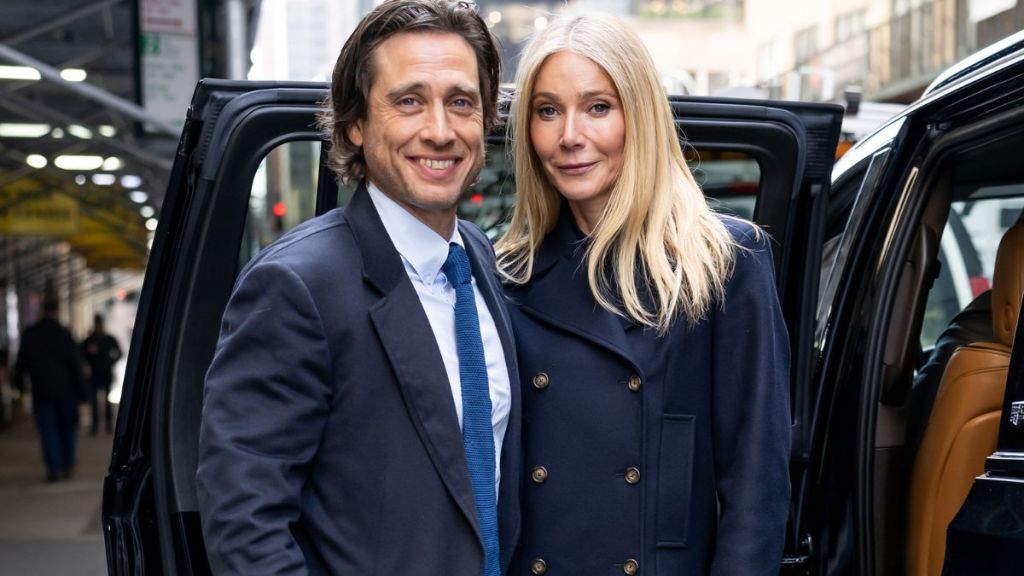 Gwyneth Paltrow's Marriage Wobbly Because of Her Husband — Source