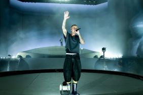 No, Justin Bieber Didn't Kiss Tems on the Coachella Stage